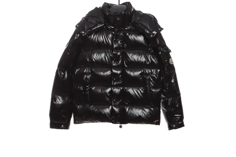 Moncler Maya 70 Short Down Jacket Black