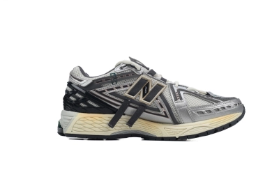 New Balance 1906A Tech Explosion Repssneaker M1906AD 02