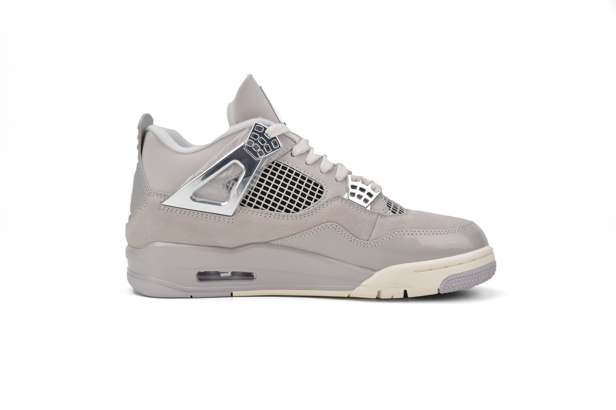 Jordan 4 Retro Frozen Moments AQ9129-001