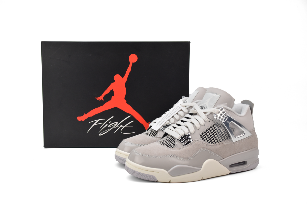Jordan 4 Retro Frozen Moments AQ9129-001