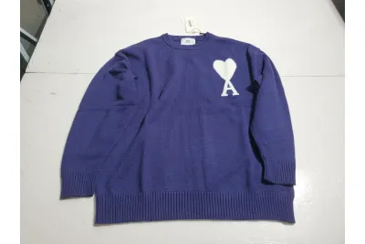 AMI PARiS Heart Sweater Navy 02
