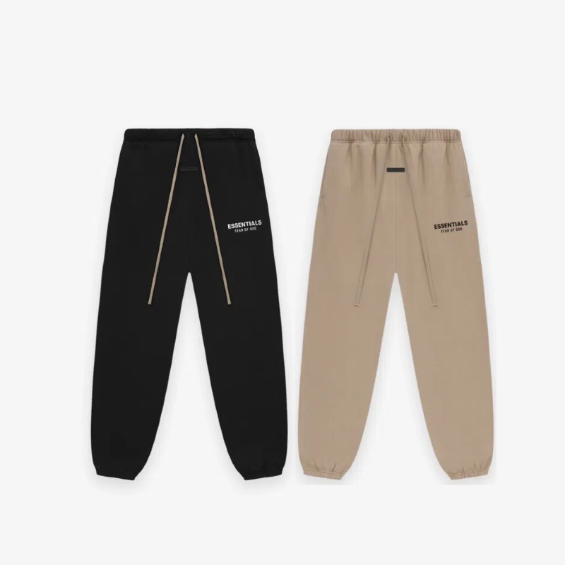 Fear of God Essentials Sweatpants in Black/Desert Sand