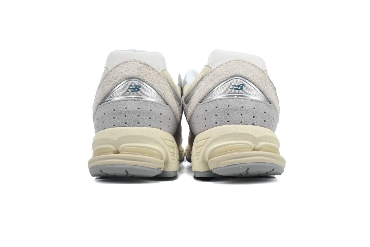 New Balance 2002R Linen Reps