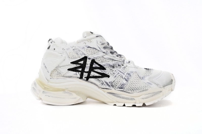 Balenciaga Runner Graffiti White 677402W3RBQ9010 02