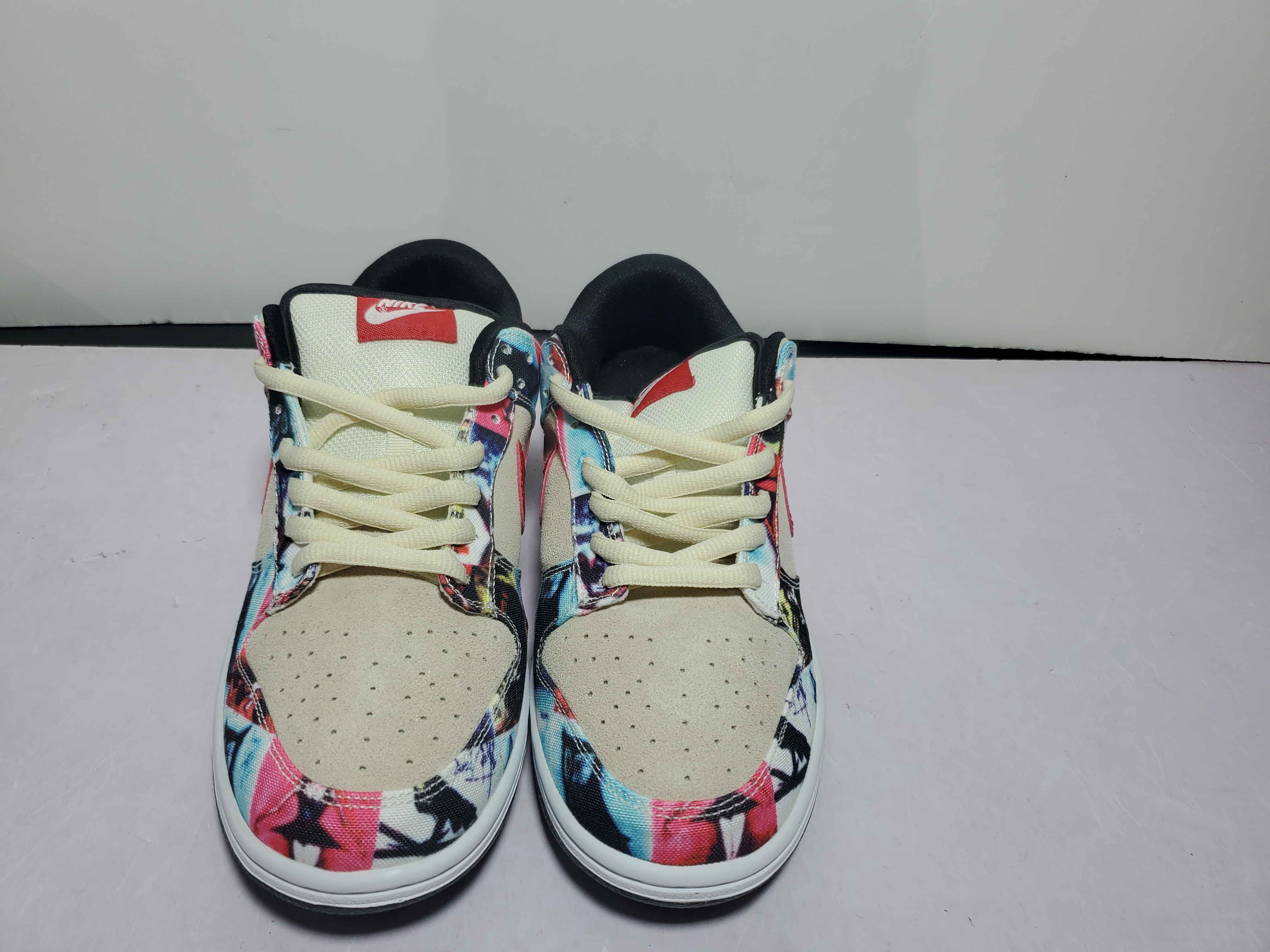 Nike SB Dunk Low Paris 308270-111