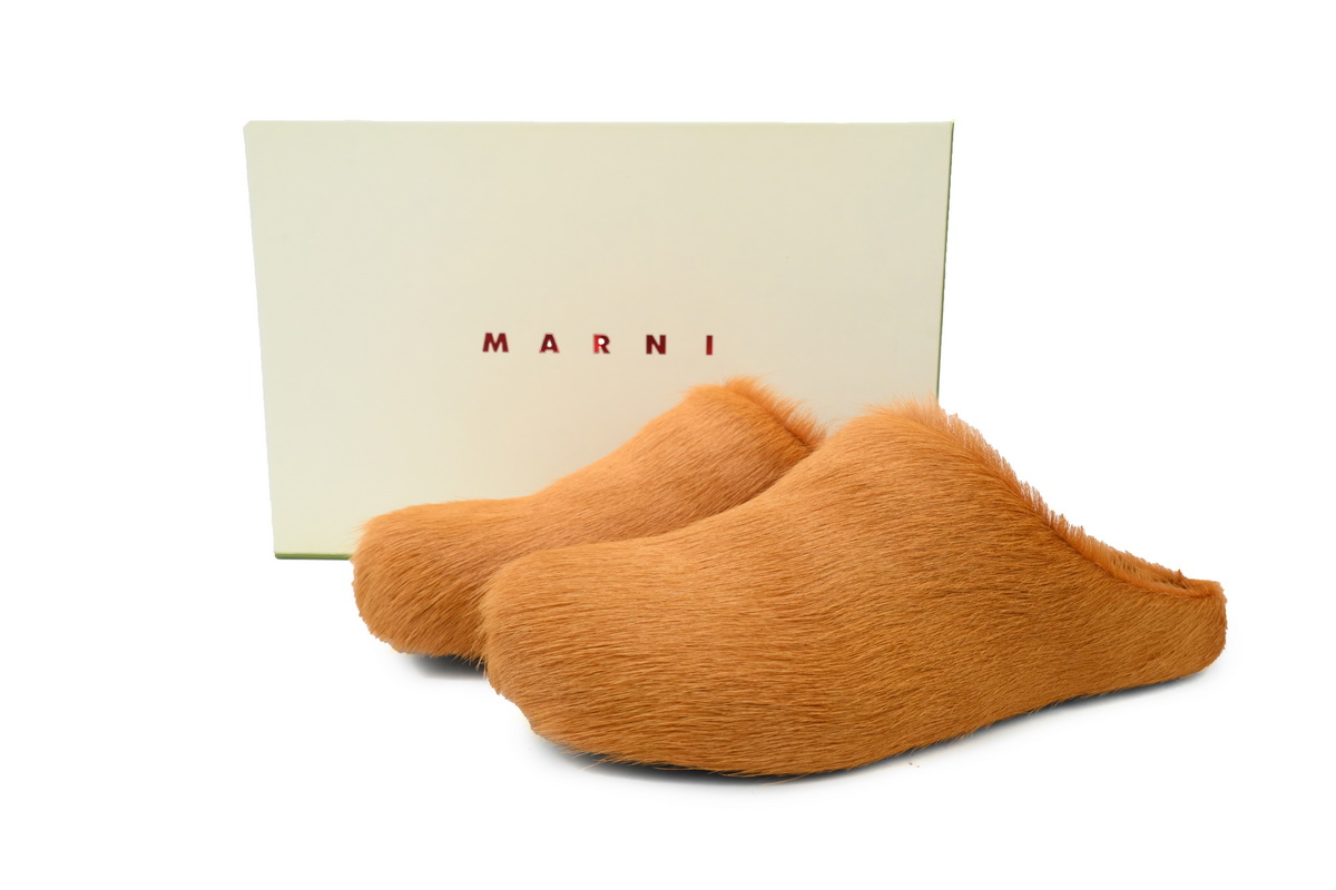 MARNI Long-Hair Calfskin Fussbett Sabot Yellowish Brown