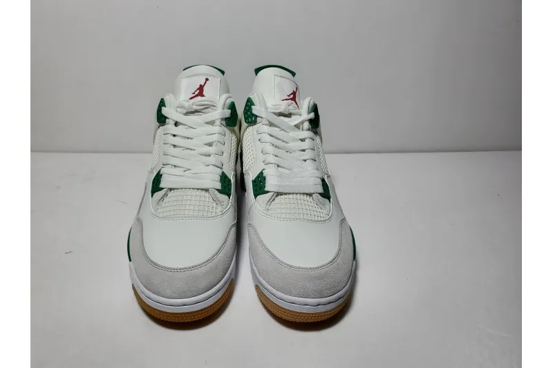 Air Jordan 4 Retro SB Pine Green Reps Sneaker DR5415-103