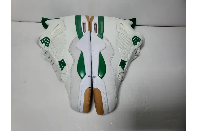 Air Jordan 4 Retro SB Pine Green Reps Sneaker DR5415-103