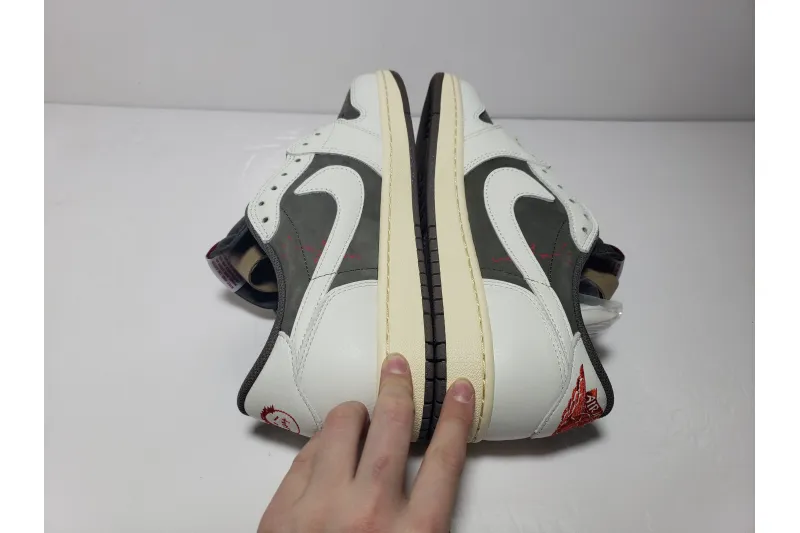 Jordan 1 Travis Scott Low Reverse Mocha Reps Sneaker DM7866-162