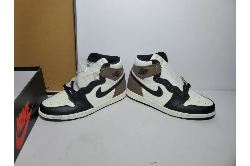 Nike Air Jordan 1 Retro High OG Dark Mocha Reps Sneaker 555088-105