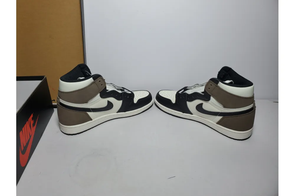 Nike Air Jordan 1 Retro High OG Dark Mocha Reps Sneaker 555088-105