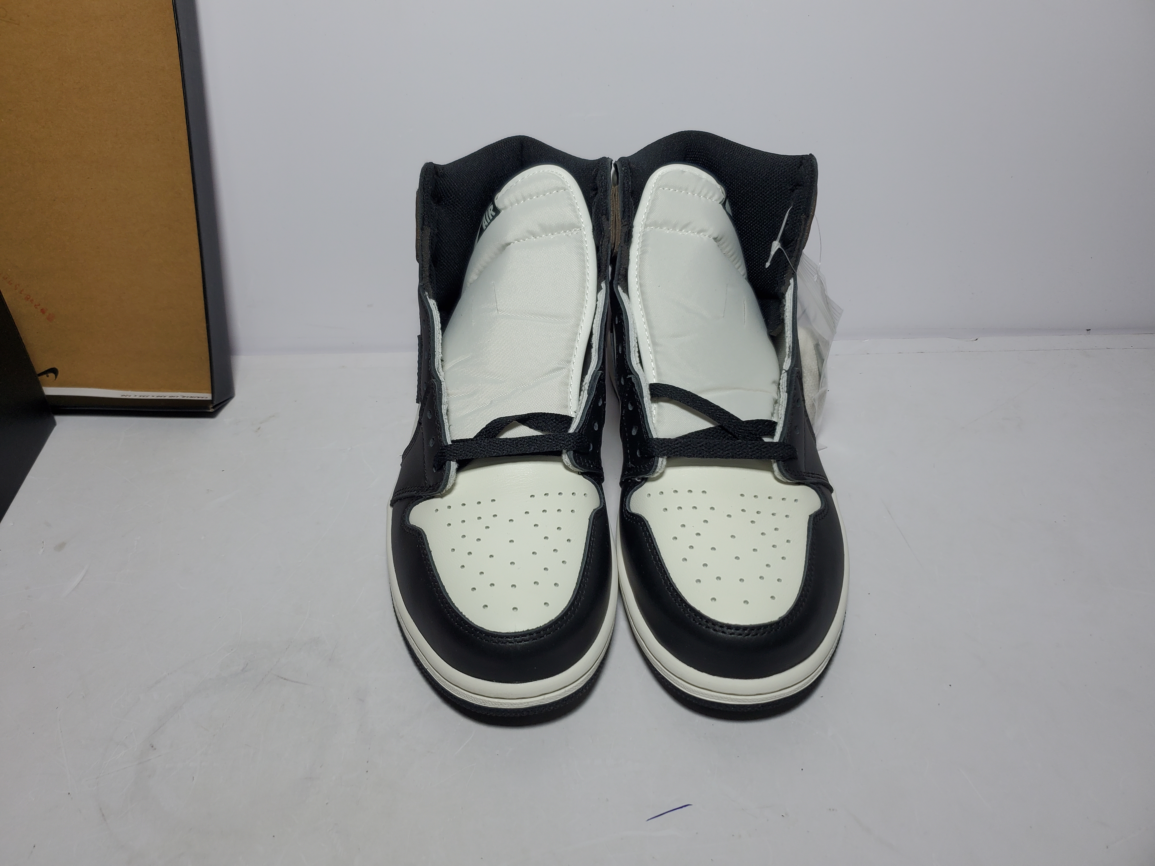 Nike Air Jordan 1 Retro High OG Dark Mocha Reps Sneaker 555088-105