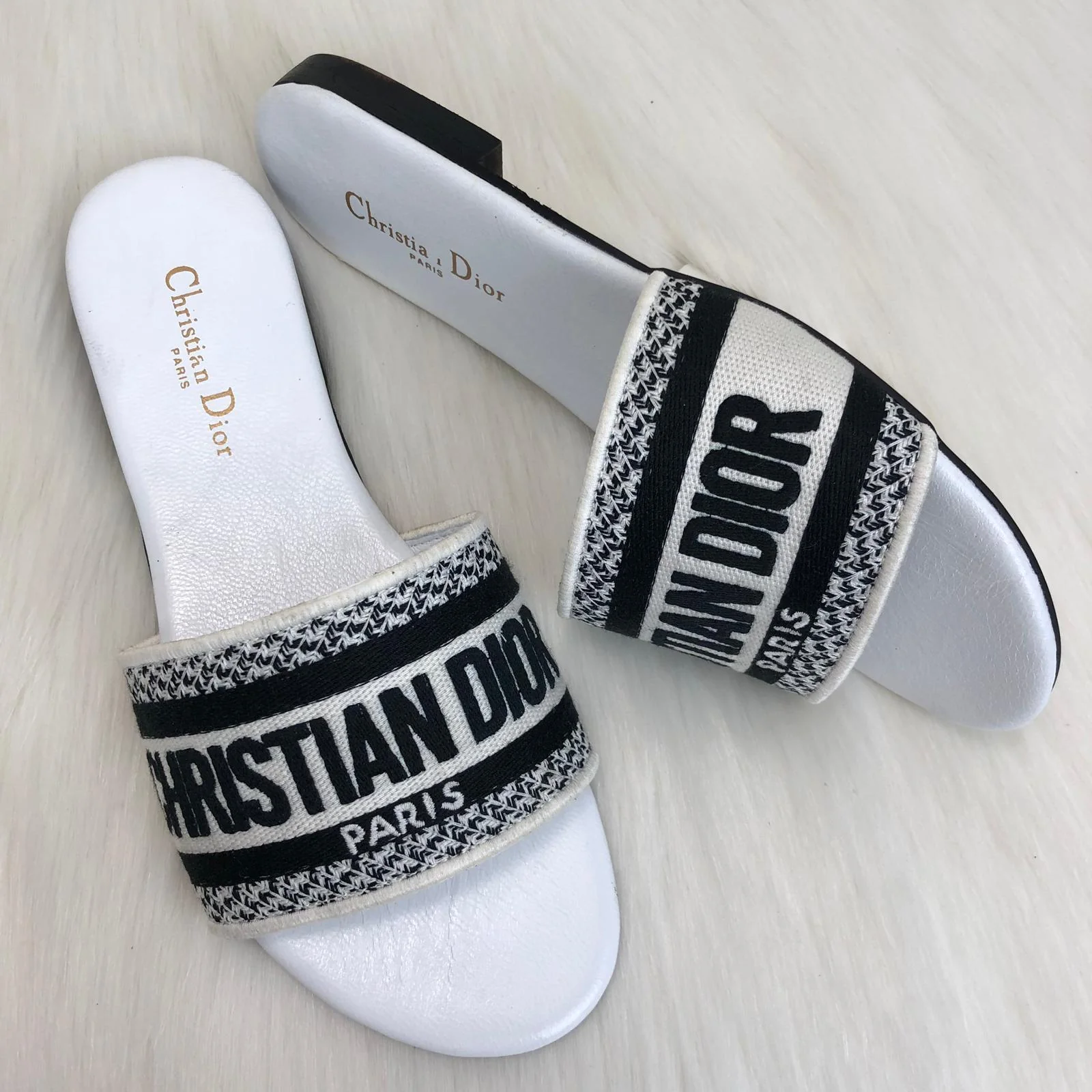Dior Dway Slide White Embroidered Cotton