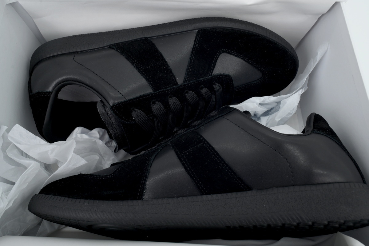 Replica Maison Margiela Replica Black