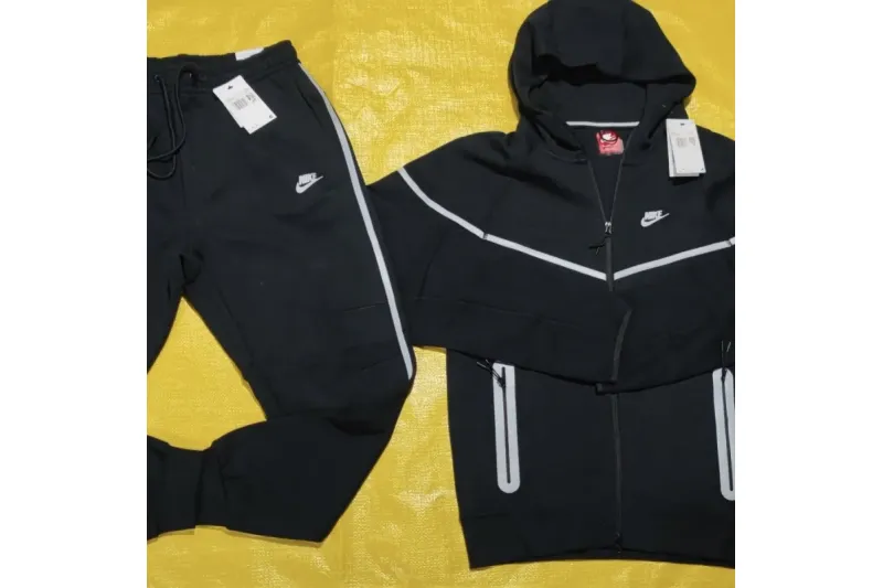 Nike Sportswear Tech Fleece Full Zip Tracksuit Reflective Details Set Black/Bemis Silver