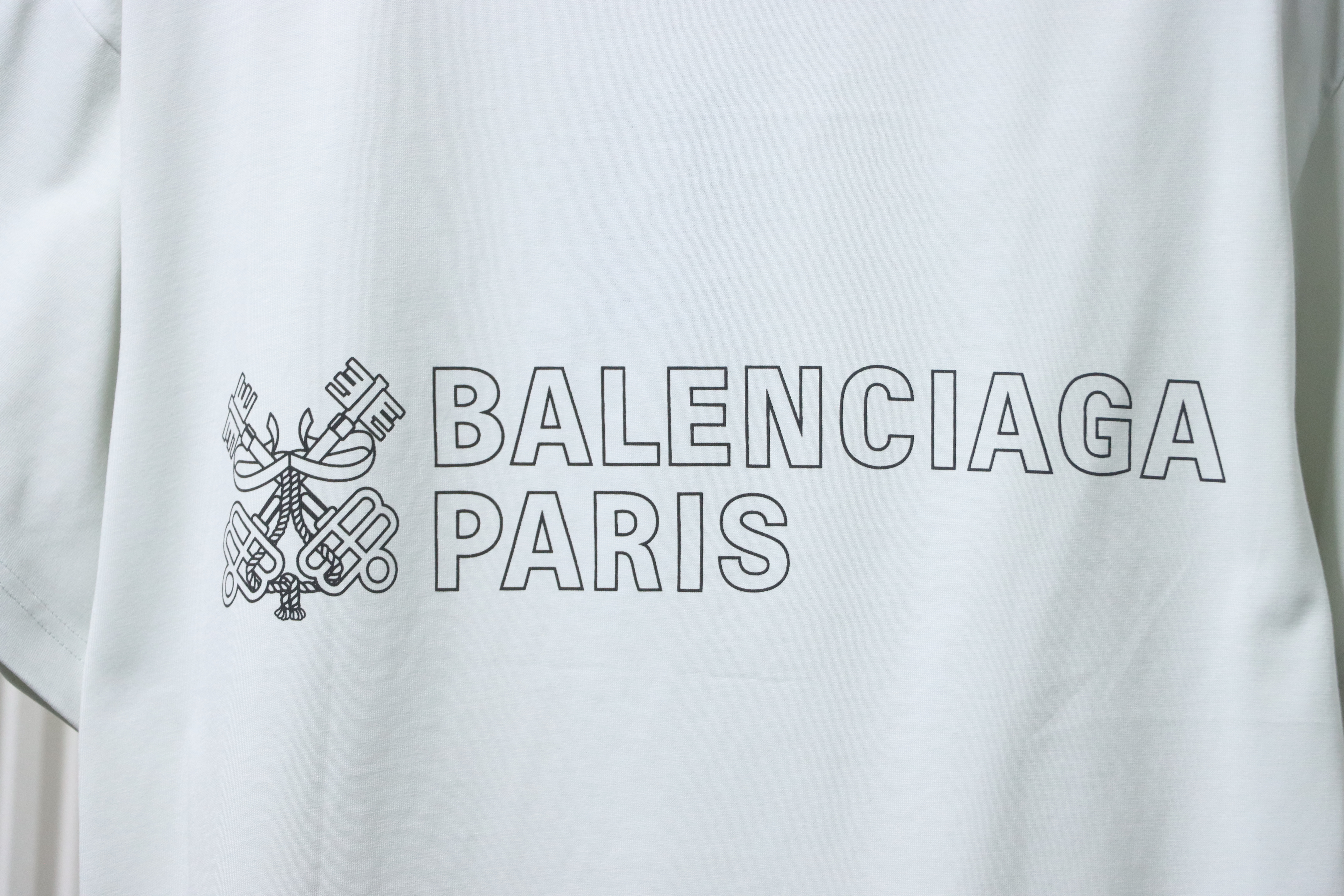 Balenciaga 25ss Key Badge Print Short-Sleeved Tee White