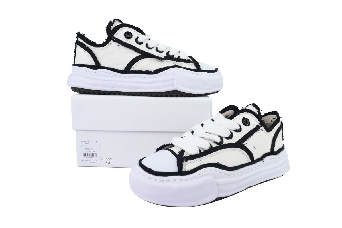 Maison Mihara Yasuhiro Peterson Low Original Sole Overhangin White NO.733 A09FW721