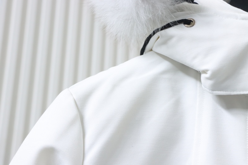Moose Knuckles Original Stirling Parka White
