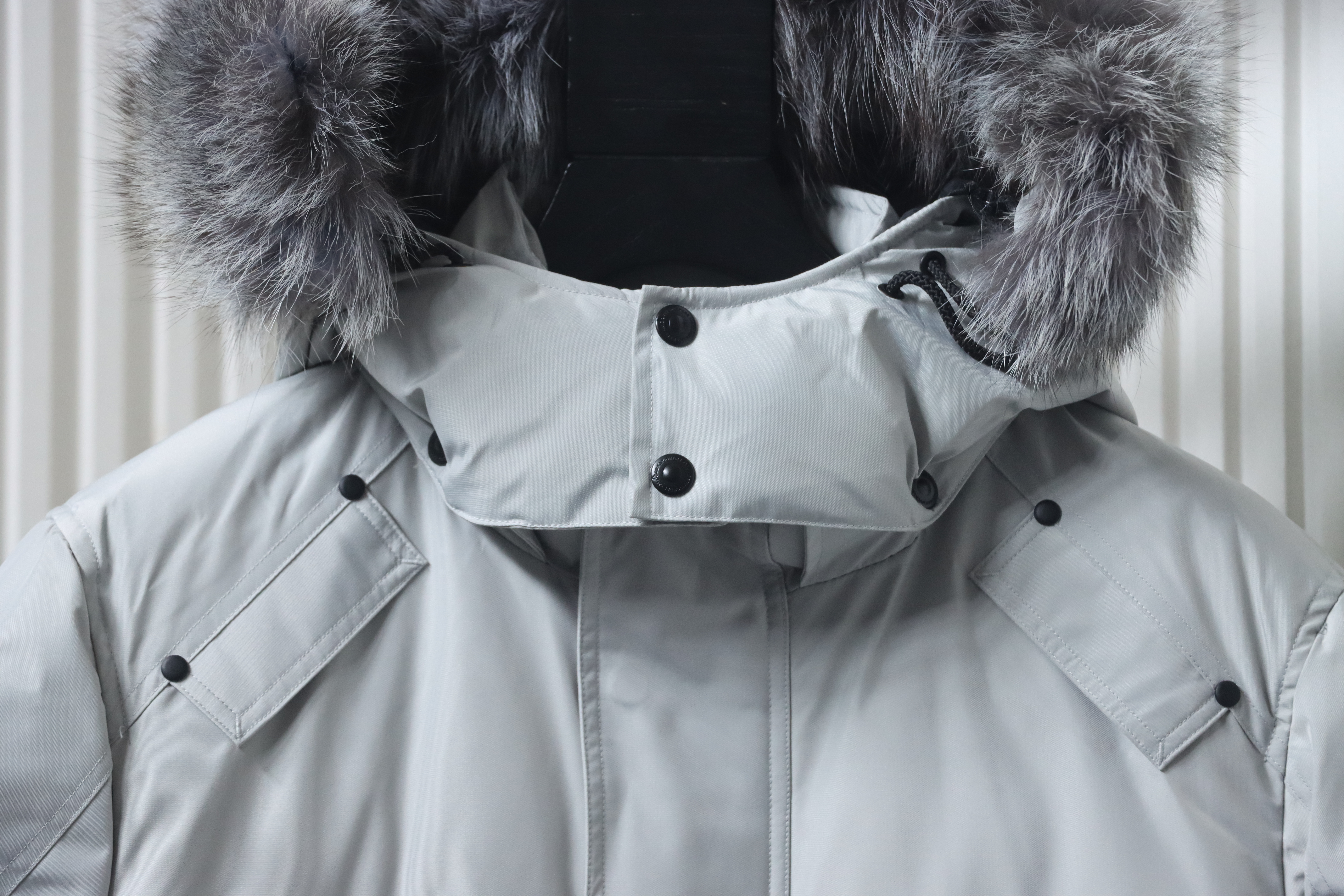 Moose Knuckles Onyx Shearling Big Ridge Parka Grey
