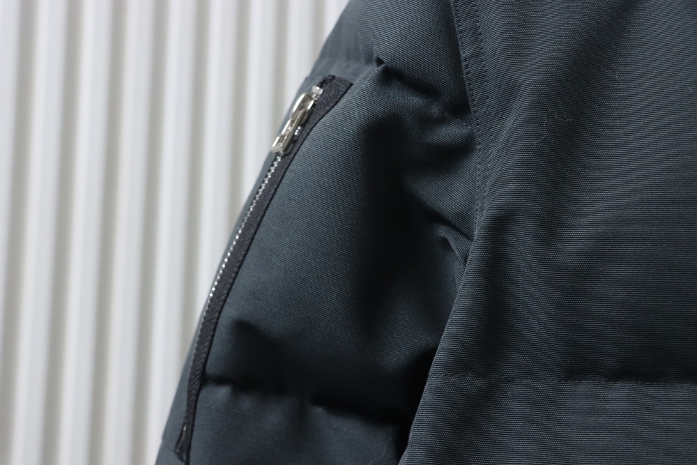 Moose Knuckles Original 3Q Neoshear Jacket Grey