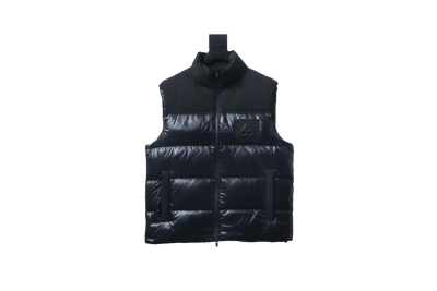 Moose Knuckles Victory Peak Vest Black 01