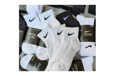RSNOWSHOES Nike Socks 01
