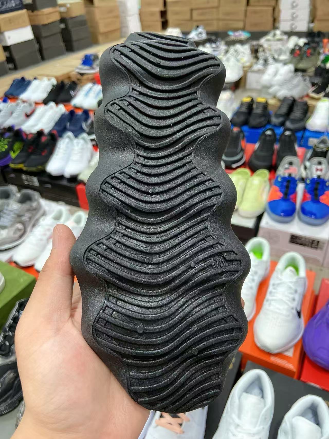 adidas Yeezy 450 Utility Black H03665