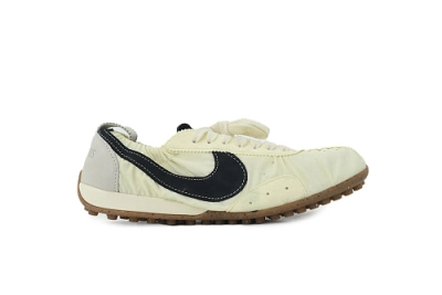 Nike Moon Shoe SP Jacquemus Alabaster HV8547-700 02