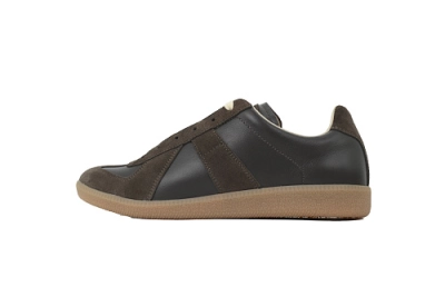 Maison Margiela Replica Dark Brown S57WS0236 P1895 T2153 01