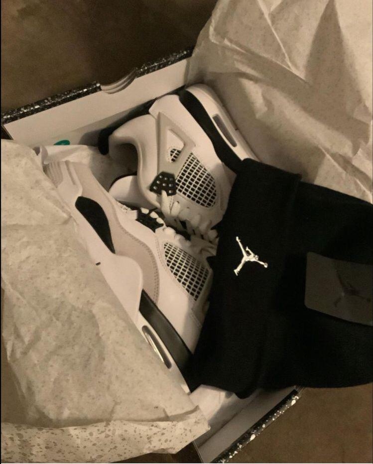 Nike Air Jordan 4 Retro Military Black Reps Sneakers DH6927-111 review Larry