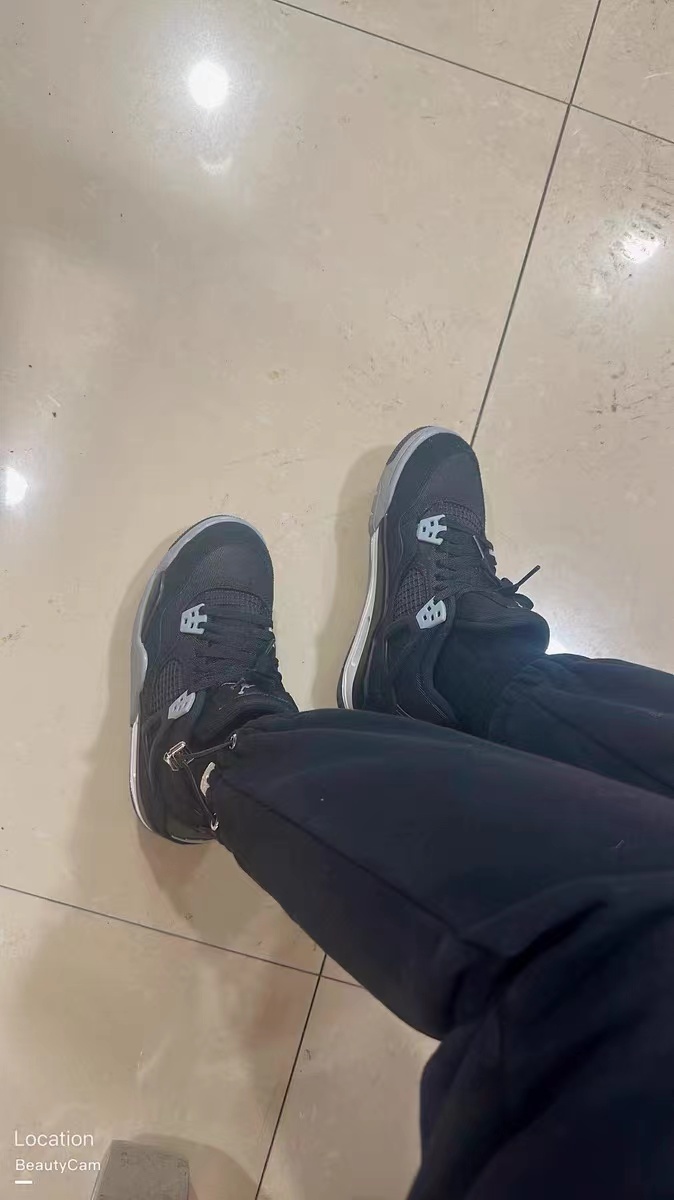 Jordan 4 Black Cat 2020 Reps Sneaker CU1110-010 review Bryant Fob 01