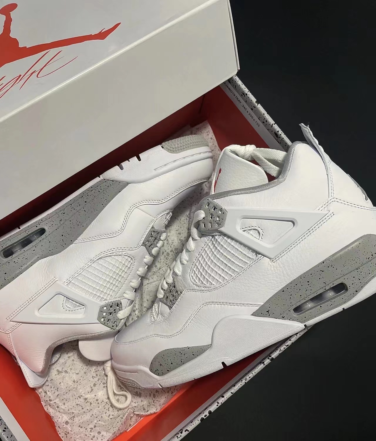 Nike Air Jordan 4 Retro White Oreo Reps Sneakers CT8527-100 review Angela Hamed 01