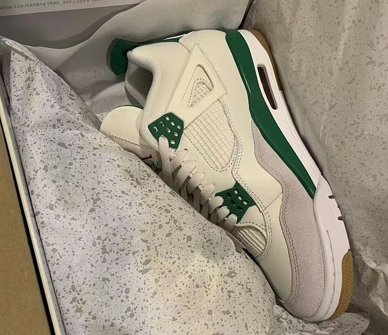 Air Jordan 4 Retro SB Pine Green Reps Sneaker DR5415-103 review Jon J.