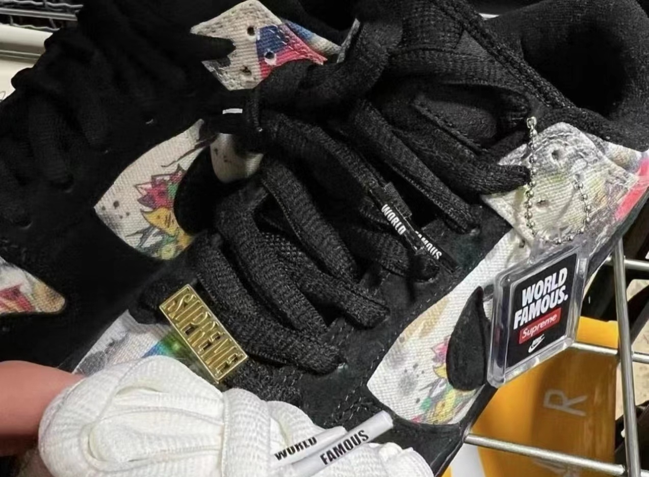 Nike SB Dunk Low Supreme Rammellzee Reps Sneaker FD8778-001 review 0