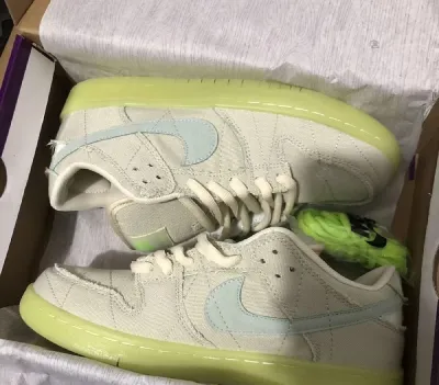 Nike SB Dunk Low Mummy Reps Sneaker DM0774-111 review N. Hogan
