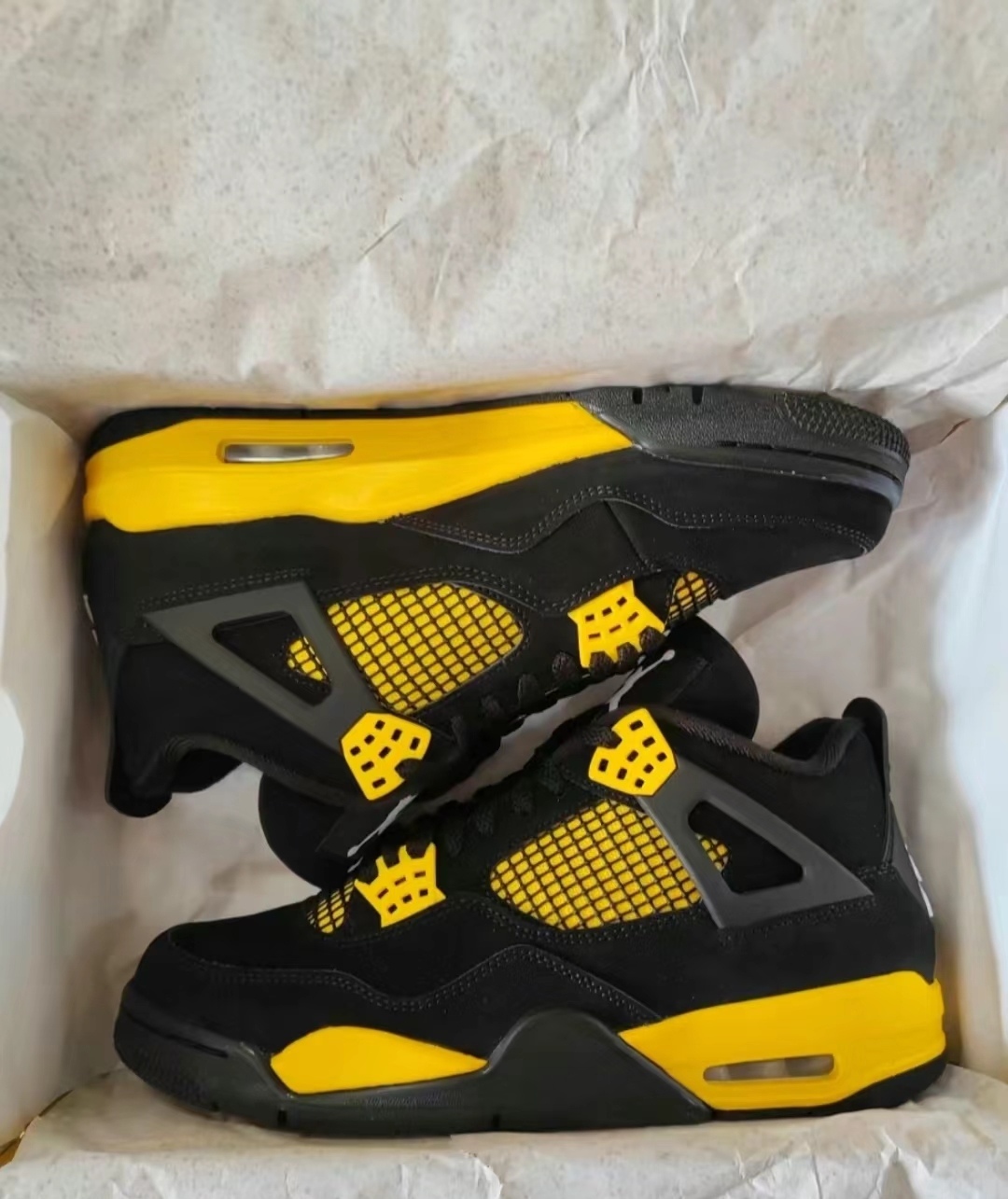 Nike Air Jordan 4 Retro Thunder 2023 Mens Reps Sneakers DH6927-017 review RATE 00