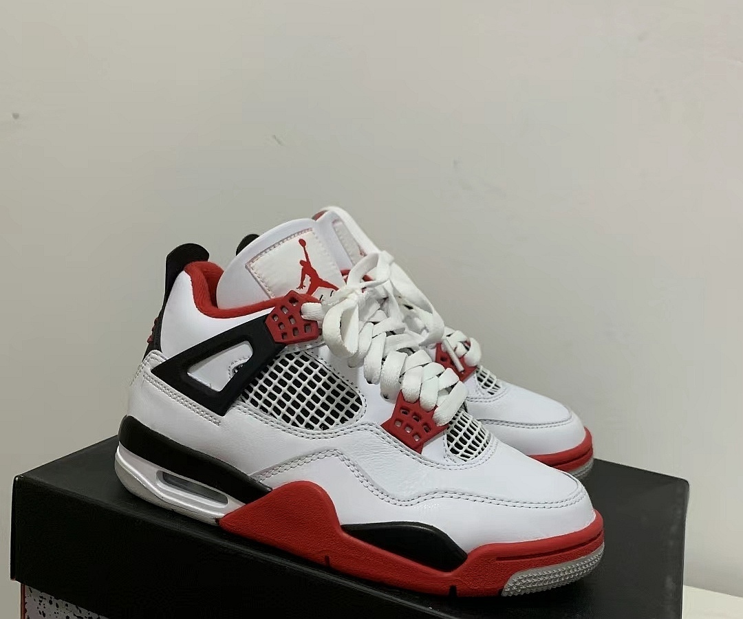 Nike Air Jordan 4 Retro Fire Red Reps Sneakers 2020 DC7770-160 review Noel W.