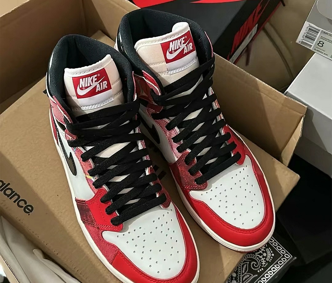  Air Jordan 1 Retro High OG Spiderman DV1748-601 review 0