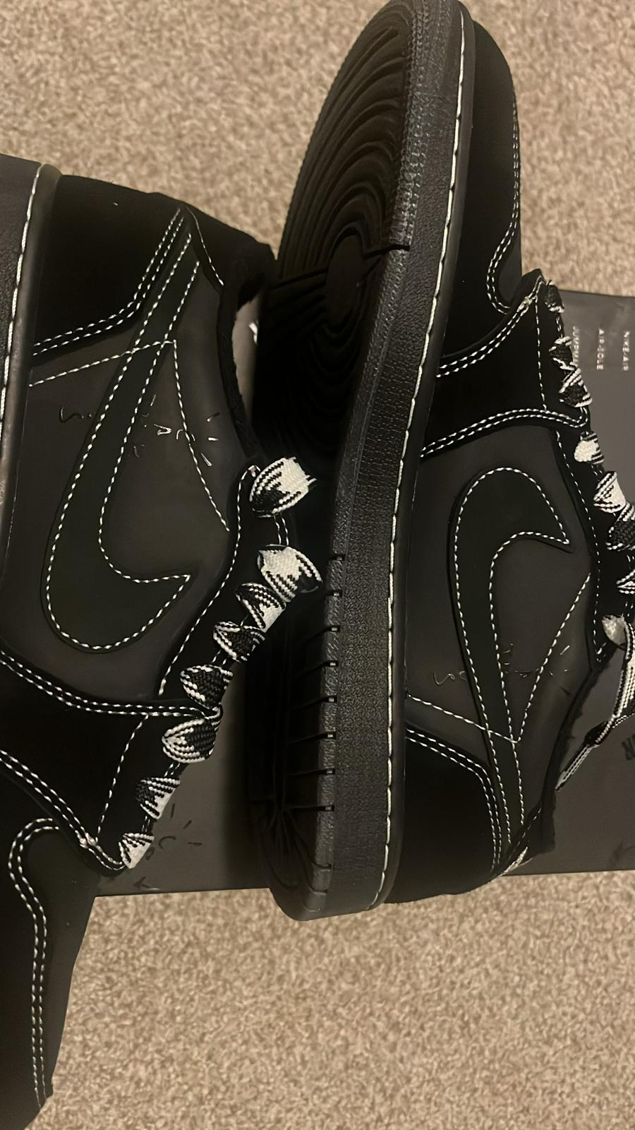 Jordan 1 Retro Low OG SP Travis Scott Black Phantom DM7866-001 review jonny 02