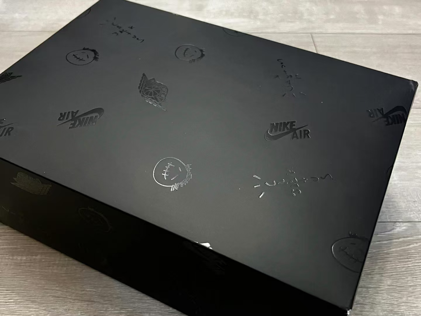 Jordan 1 Retro Low OG SP Travis Scott Black Phantom DM7866-001 review Weber 02