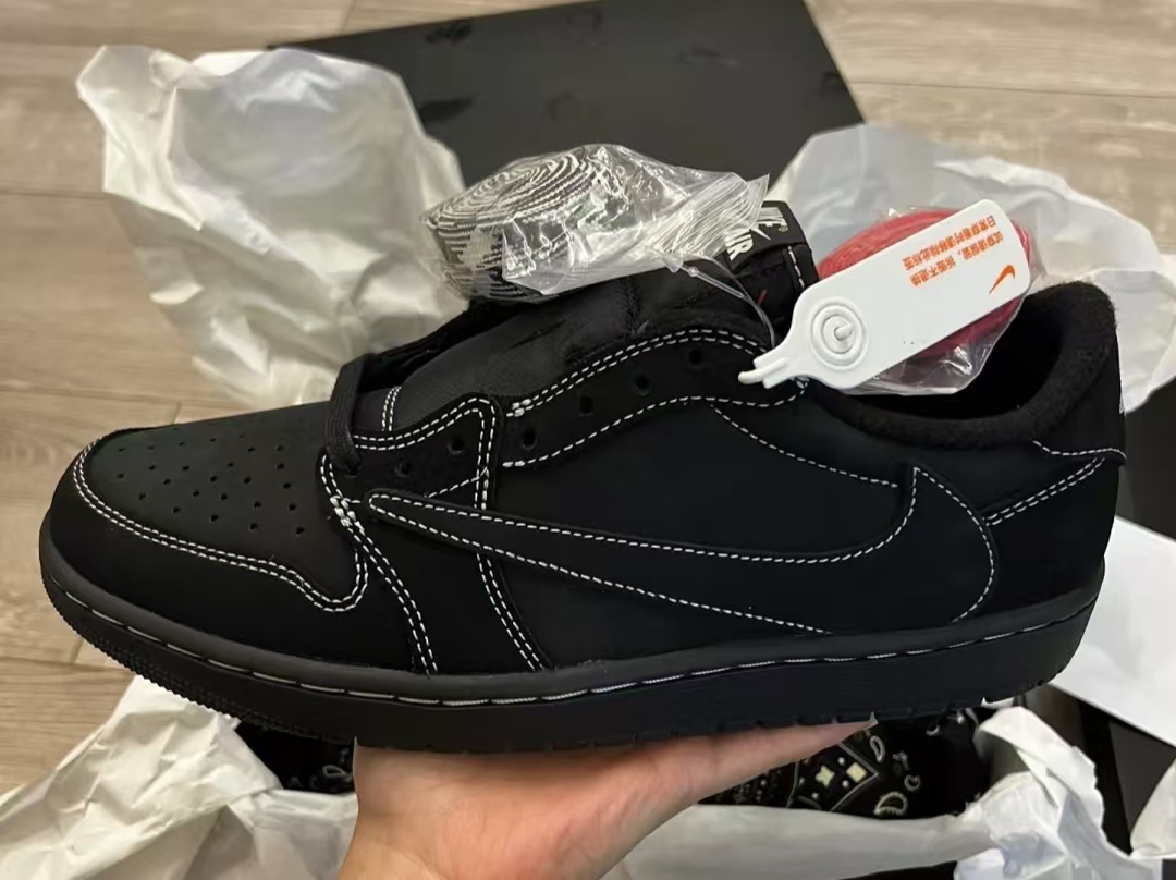 Jordan 1 Retro Low OG SP Travis Scott Black Phantom DM7866-001 review Weber 00