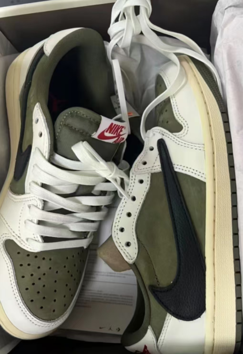Jordan 1 Travis Scott Low OG SP Medium Olive DM7866-200 review Edward