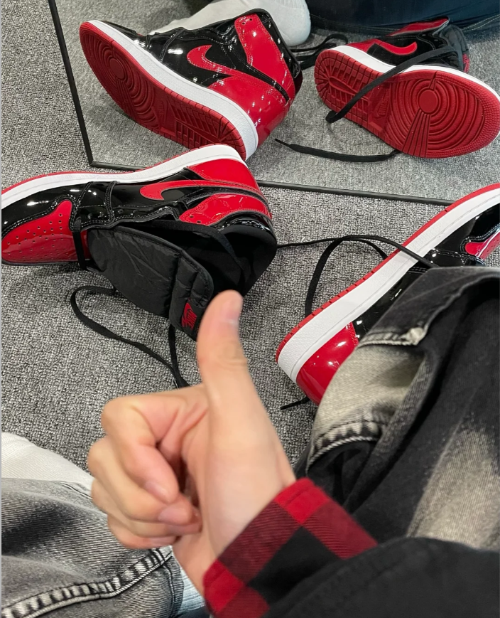 Jordan 1 Retro High OG Patent Bred 2021 Reps Sneaker 555088-063 review 0