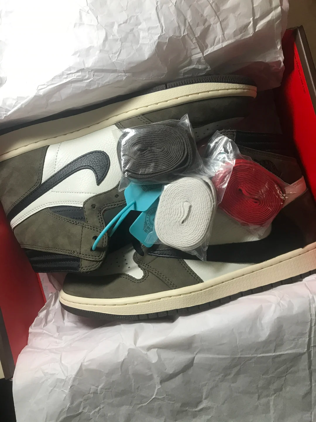 Jordan 1 Retro High OG SP Travis Scott Mocha RSNOW CD4487-100 review James