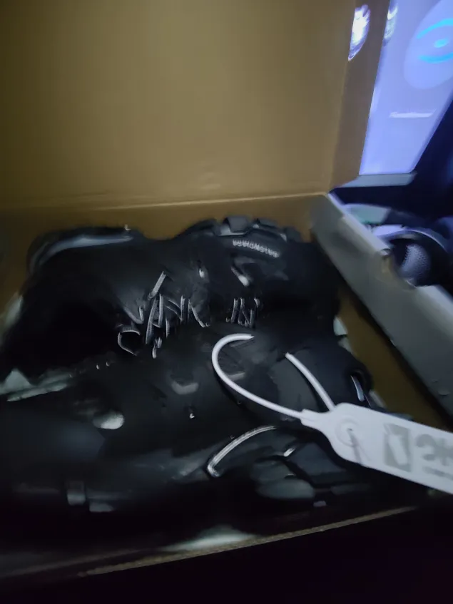 Balenciaga Track LED Black Reps Sneaker 555032 W1GB7 1000/555036W2GB11000 review pochacco