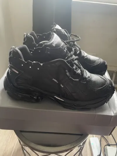 Balenciaga Under Armour Ripstop Runner Sneaker Black 813793WRUCU1000 review kqqwq 02