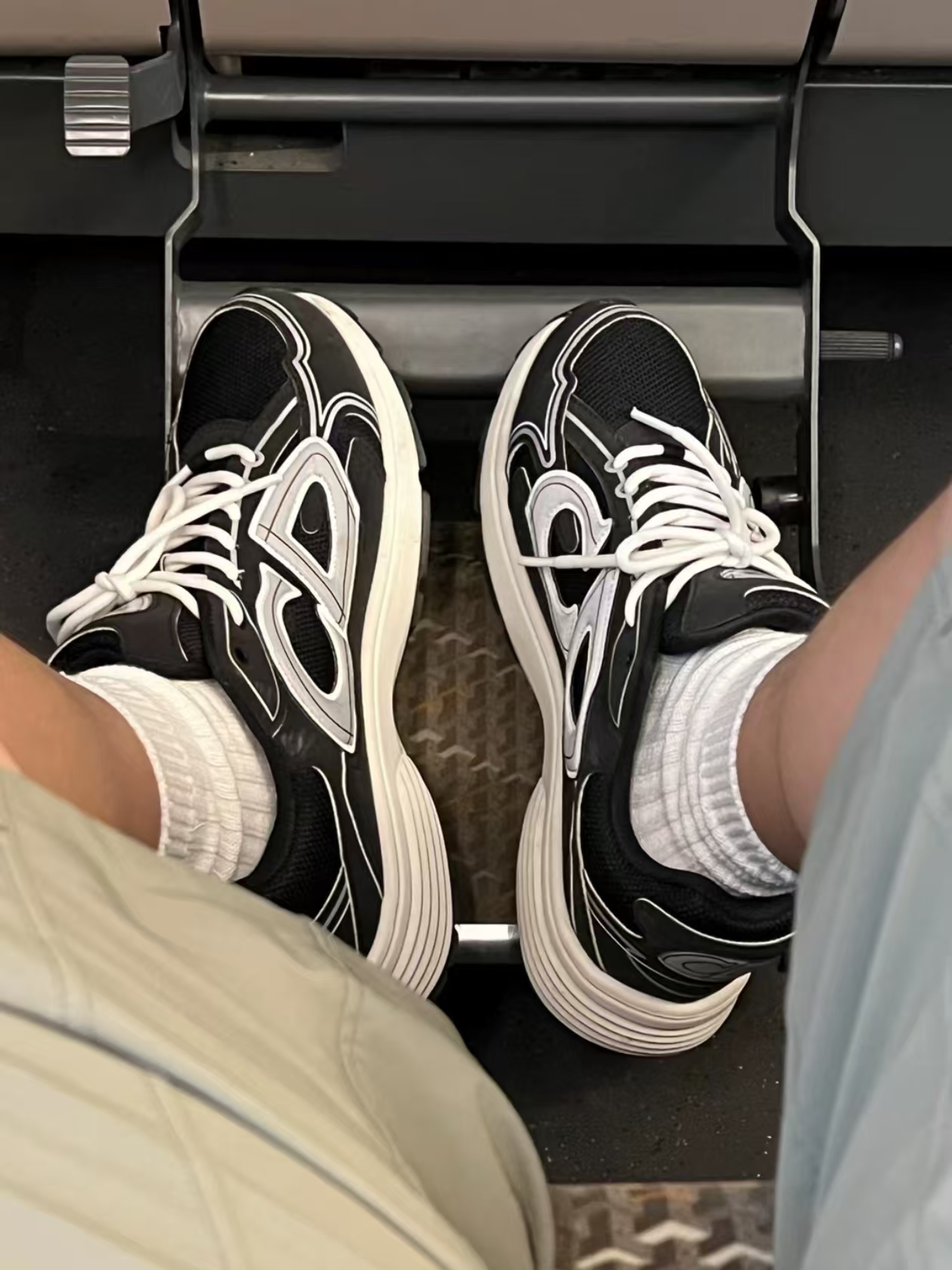 Dior B30 Black Reps Sneaker 3SN279ZMB_H969 review Sebastian