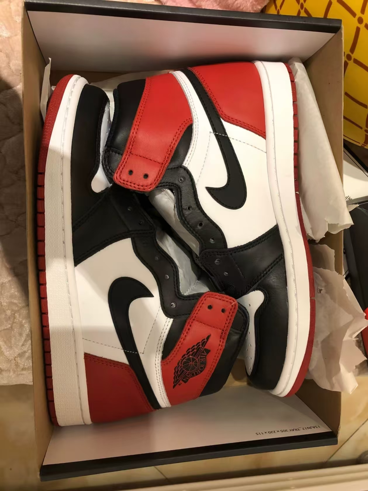 Air Jordan 1 Retro Black Toe 2016 Reps Sneaker 555088-125 review Nikolas