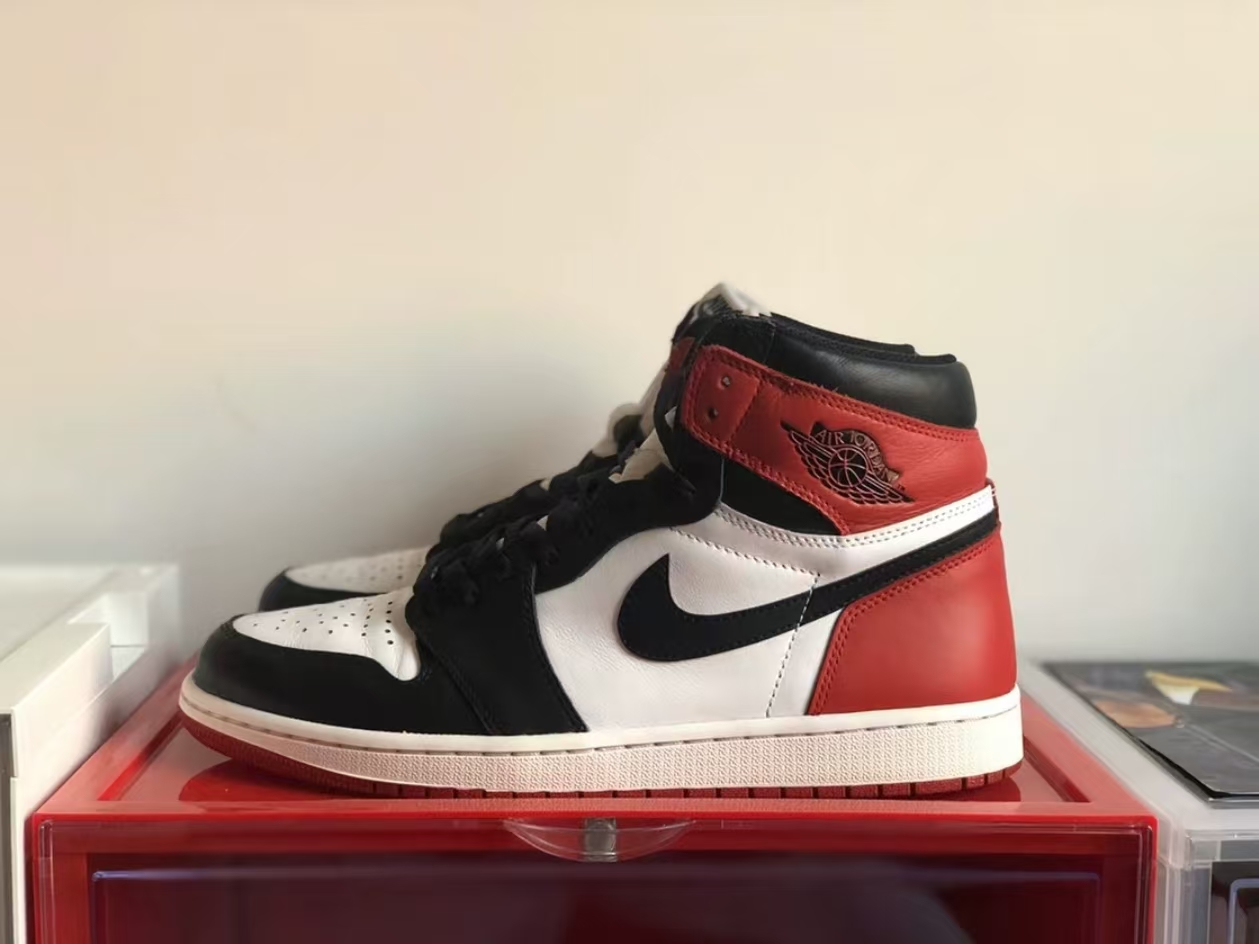 Air Jordan 1 Retro Black Toe 2016 Reps Sneaker 555088-125 review Fowler