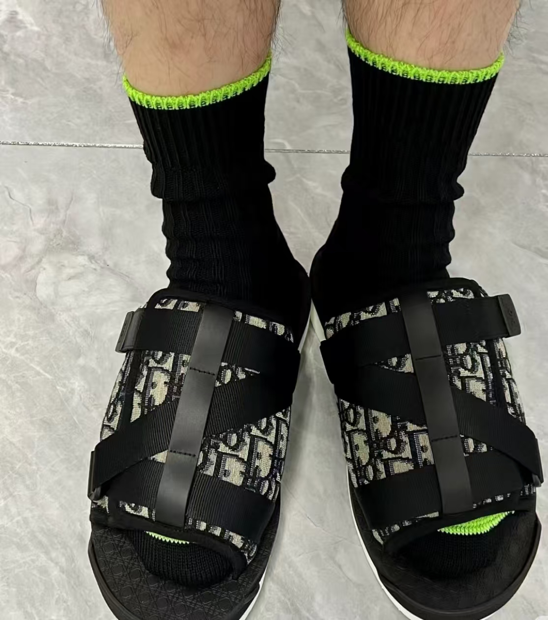 Dior Alpha Sandal Oblique 3SA081YXV_H961 review ruiz 01